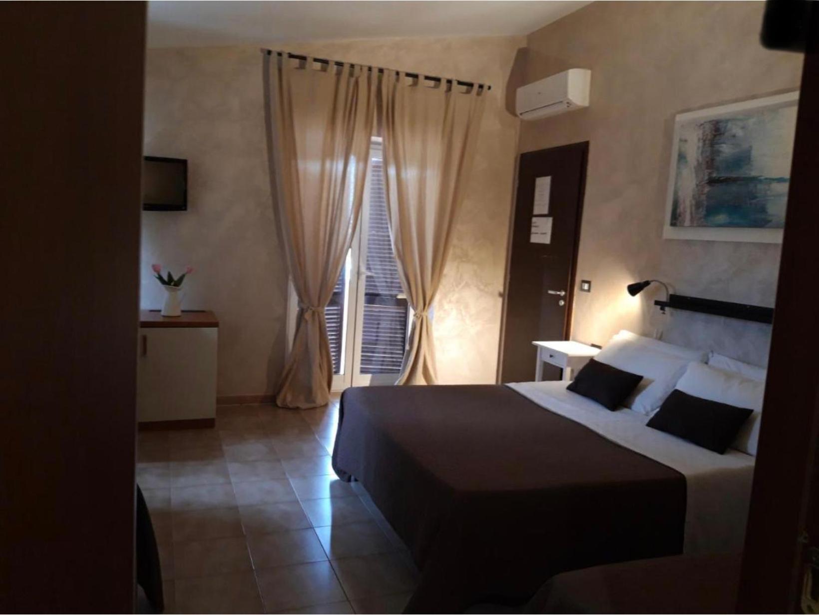 Giorgia Airport 2 Fiumicino Bed & Breakfast Bagian luar foto