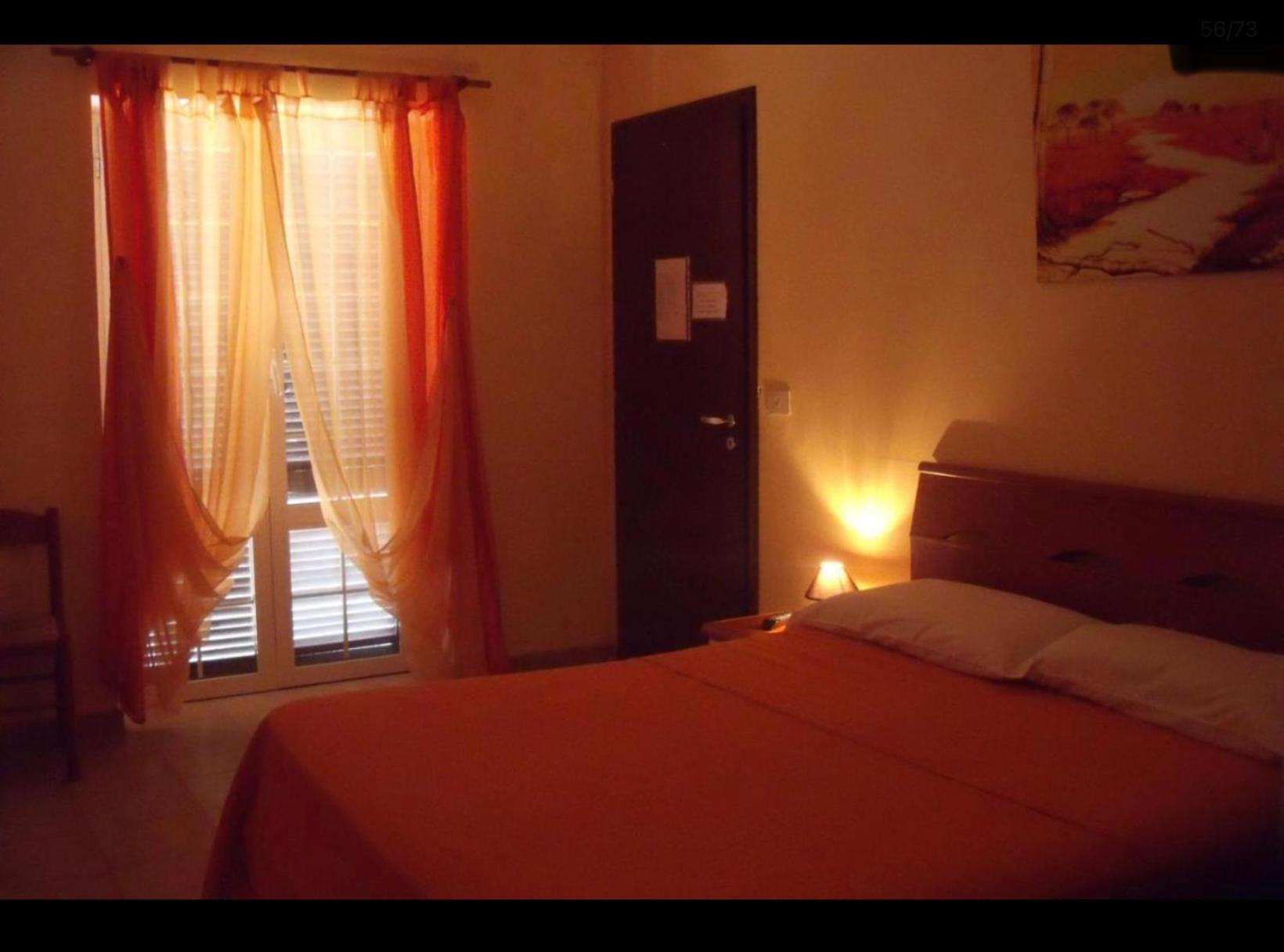 Giorgia Airport 2 Fiumicino Bed & Breakfast Bagian luar foto
